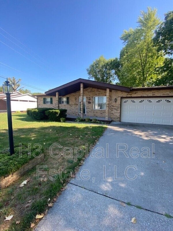 Primary Photo - 2542 Buenger Blvd