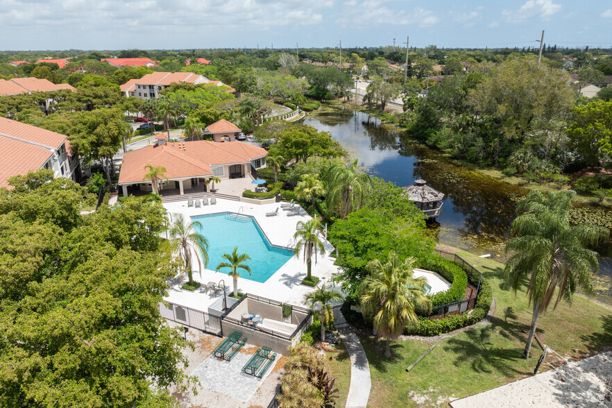 1200 Waterway Village Ct Greenacres, FL 33413-2173 - Waterway Village