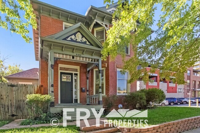 Primary Photo - Beautiful Home in Amazing Location