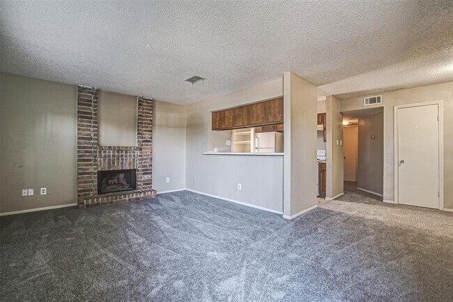 Building Photo - 1323 Brenda Ln