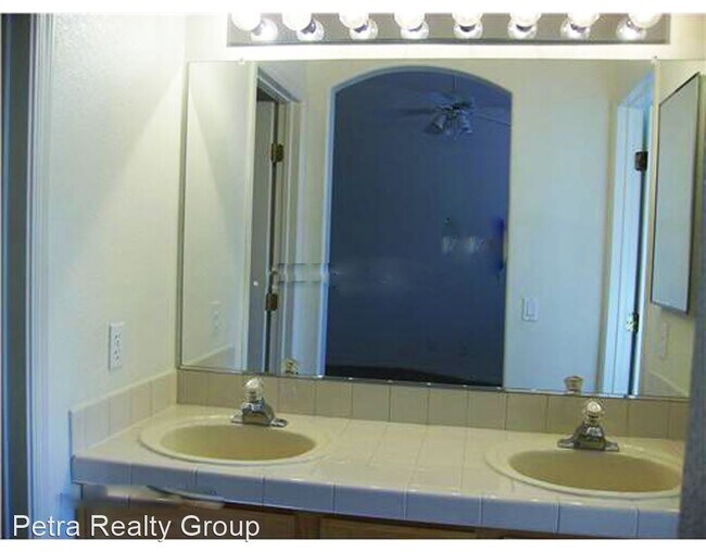 Building Photo - 2 br, 1.5 bath House - 1812 Linton Hill Lane
