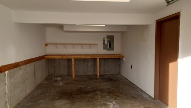 Building Photo - 11009 E Augusta Ct