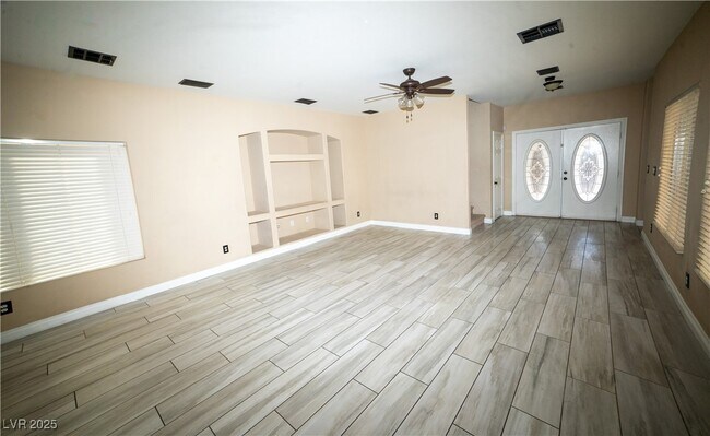 Building Photo - 1720 Dark Wolf Ave