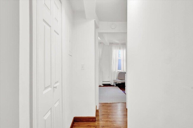 Building Photo - 273 5th St