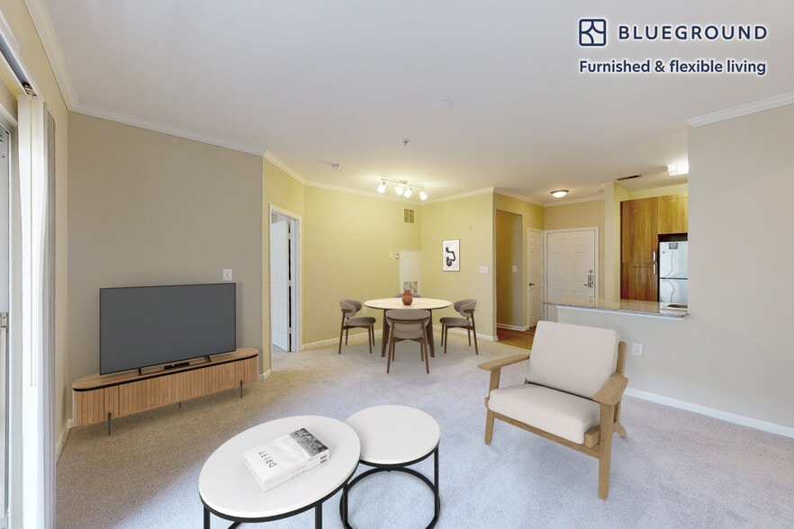 Building Photo - 2350 26th Ct S