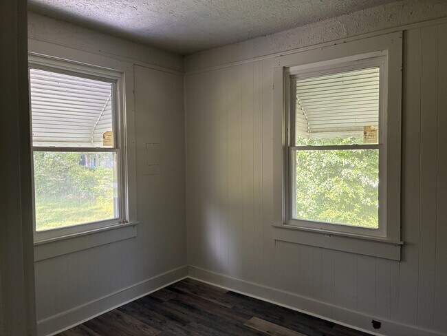 Building Photo - 1226 Sizemore St