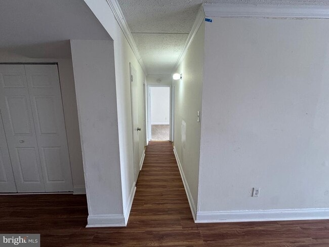 Building Photo - 2635 Fort Farnsworth Rd