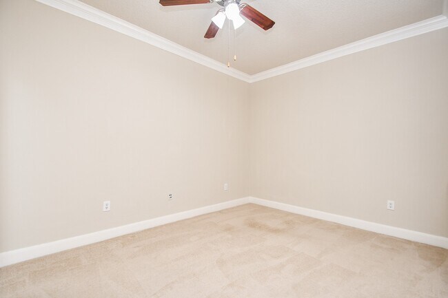 Building Photo - 2299 Lone Star Dr