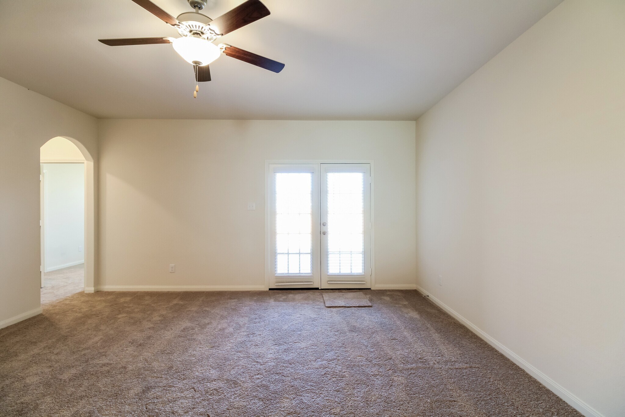 Building Photo - 26836 Steinbeck Dr