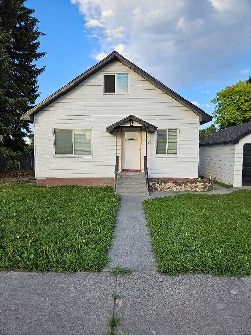 Building Photo - 145 N Byron Ave