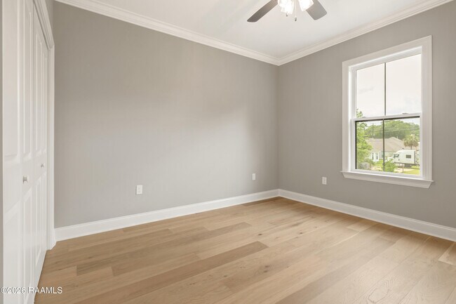 Building Photo - 106 Mary Ann Dr