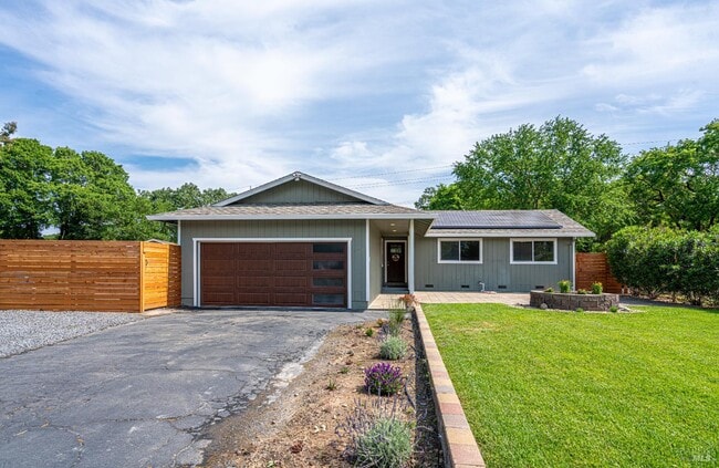 Building Photo - 849 Colleen Dr