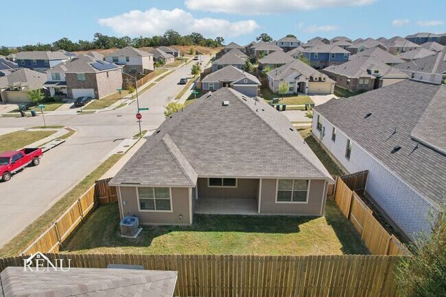 Building Photo - 309 Ridgeland Oak Dr