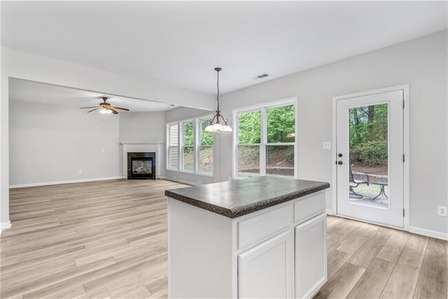 Building Photo - 3526 Harvest Ridge Ln NE