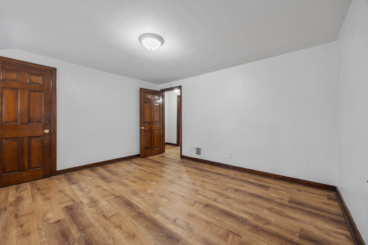 Building Photo - 28 Hillman St