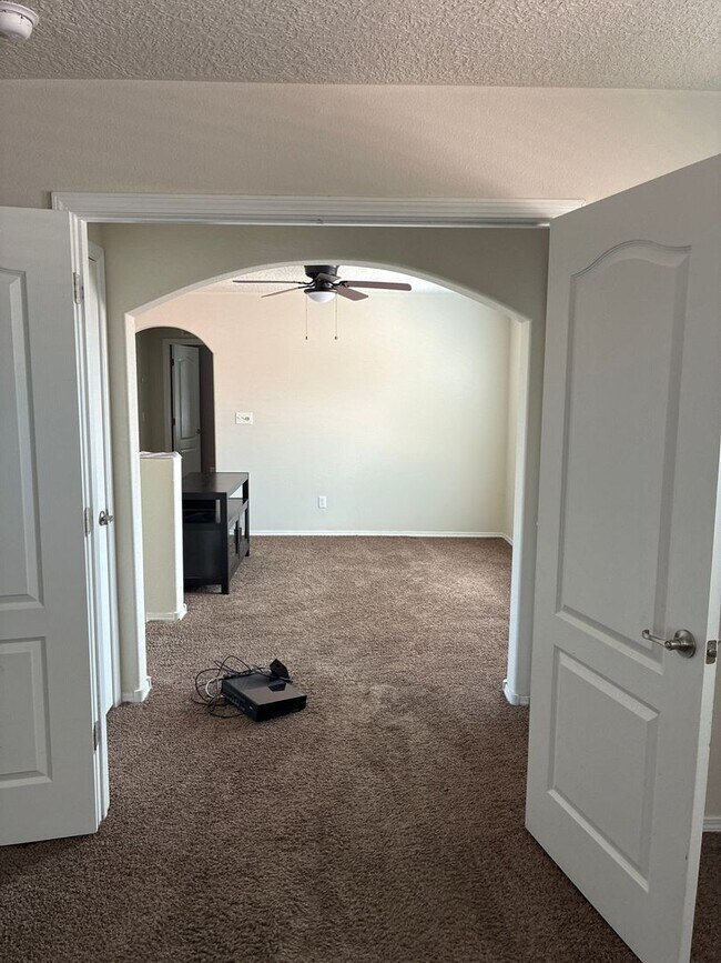 Building Photo - 2217 Violeta Cir SE