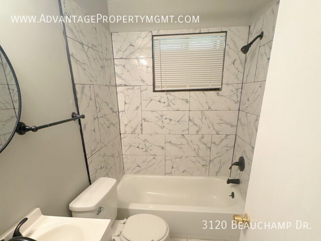 Building Photo - 3120 Beauchamp Dr