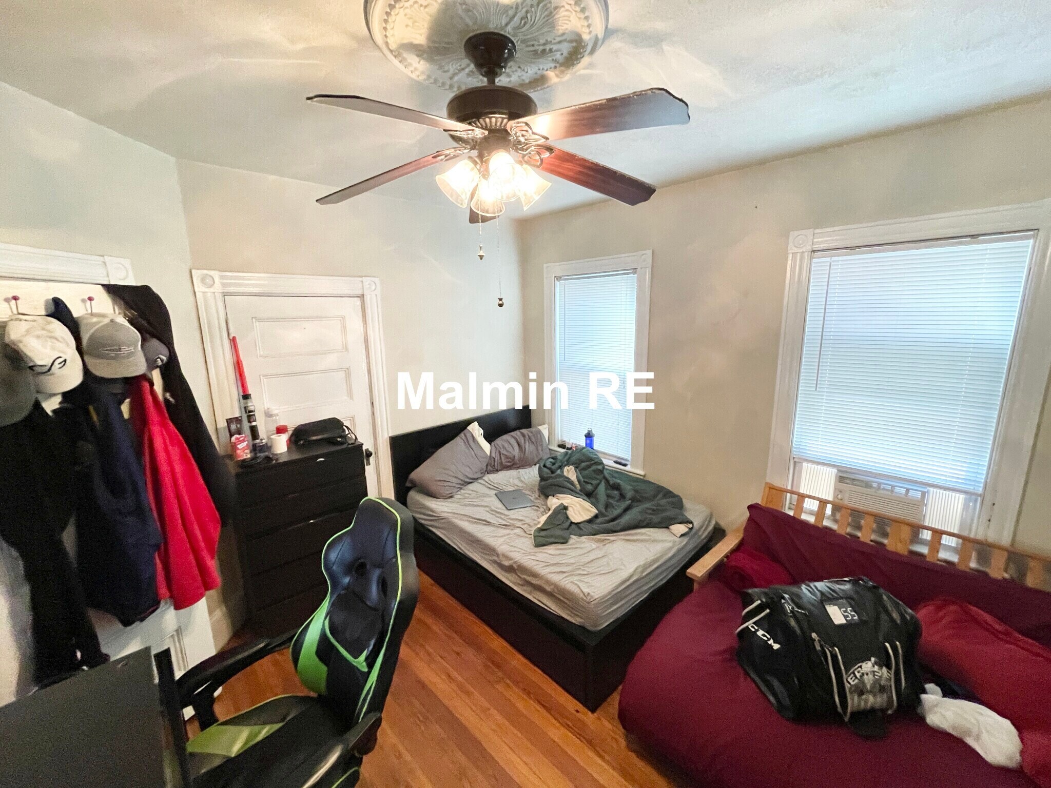 Building Photo - 89 Hillside St