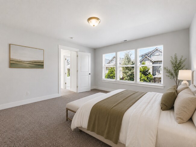 Building Photo - 3BR/2.5BA Townhome in Larkspur — Old Mill, Downtown & Bachelor All Close By