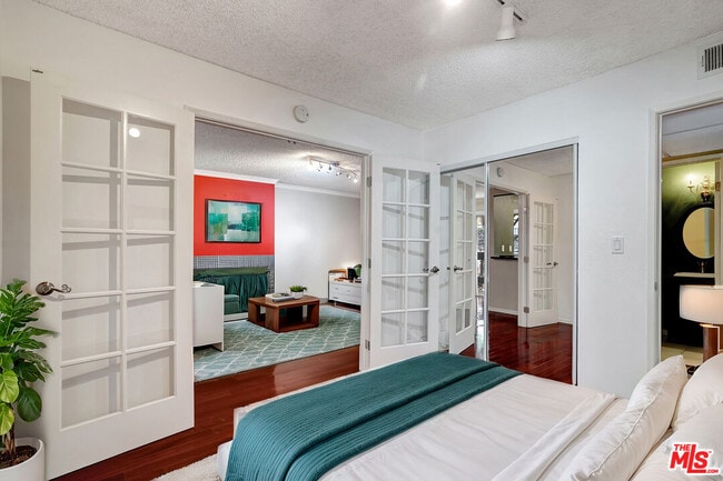 Building Photo - 9103 Summertime Ln