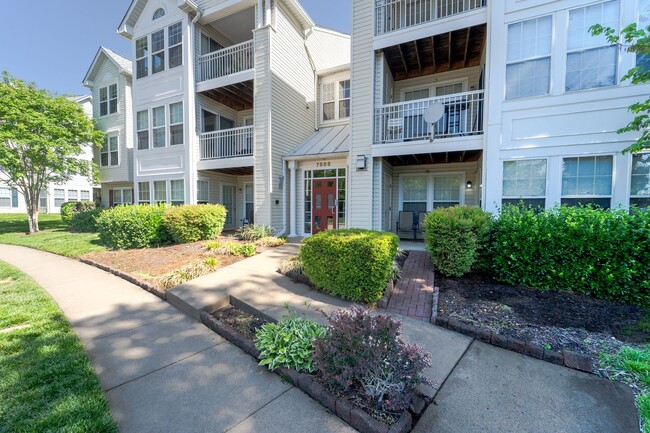 Building Photo - 7505 Calderon Ct