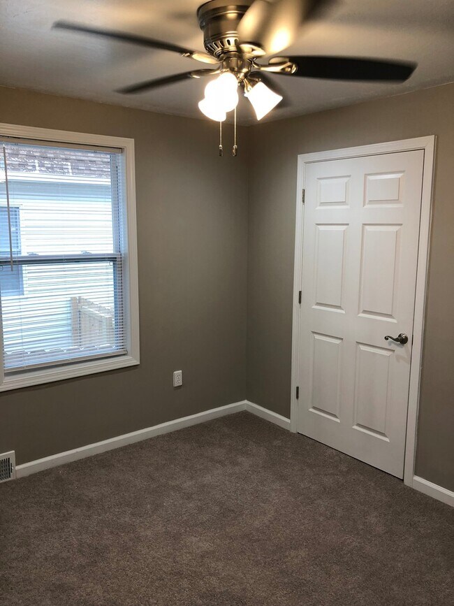 Building Photo - *******2-bed/1-bath COMPLETELY RENOVATED HOME FOR RENT in Bridgeville!*****