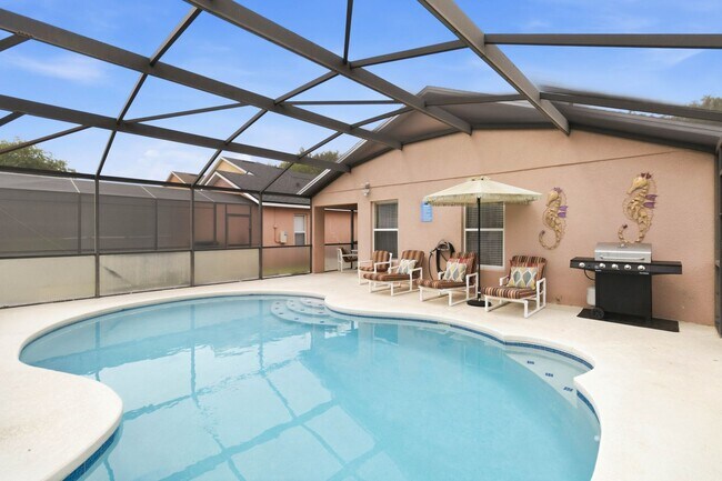 Building Photo - Single Family Home in Davenport now Available For Rent!