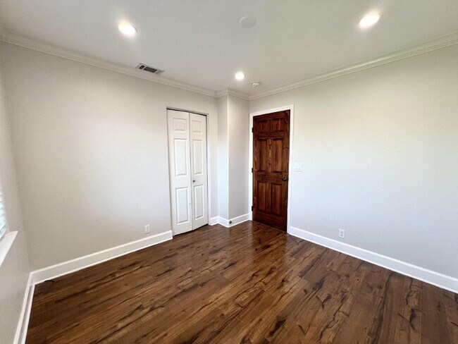 Building Photo - Large Evergreen Home with Solar & Community Pool