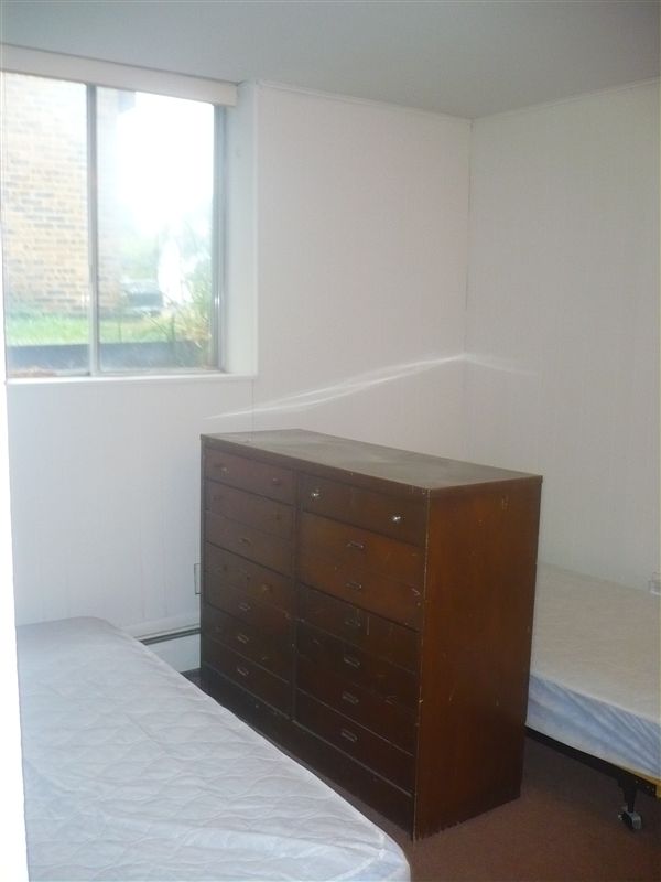 Building Photo - 2 br, 1 bath Apartment - 1317 Wilmot St #1