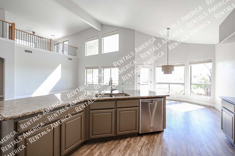 Building Photo - 2355 N Travis Cir