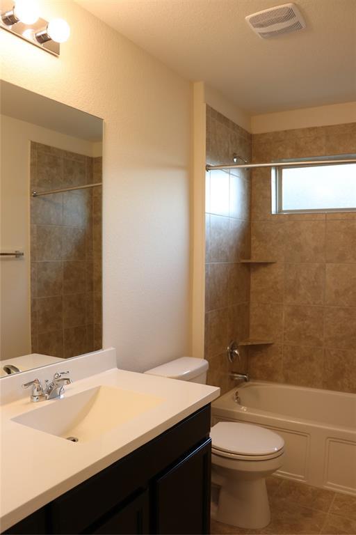Building Photo - 1032 Hillrose Dr