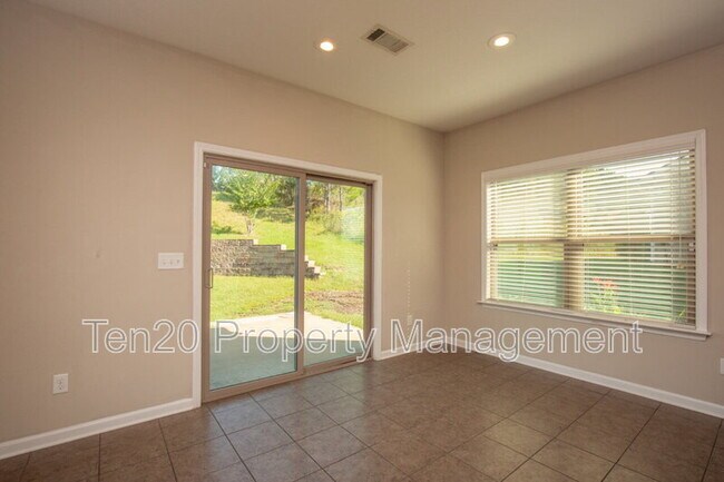 Building Photo - 2510 Ridgewood Way