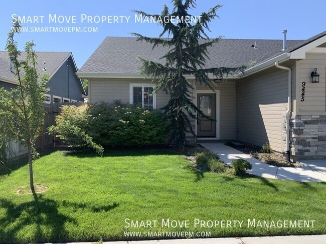Building Photo - 9445 W Woodland Ln
