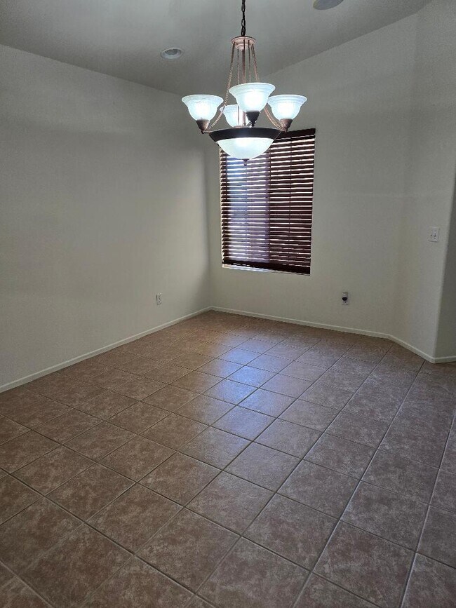Building Photo - 45705-45705 Coldbrook Ln