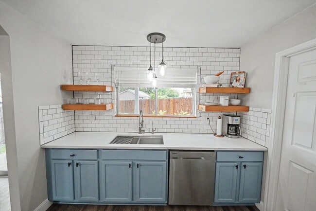 Building Photo - Beautifully Updated Home with Game Room in Villas of Westcreek - Realtor Commission: $500