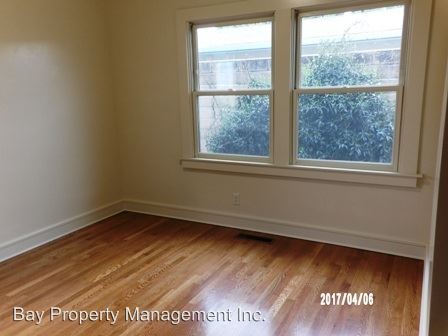 Building Photo - 138 Pine St