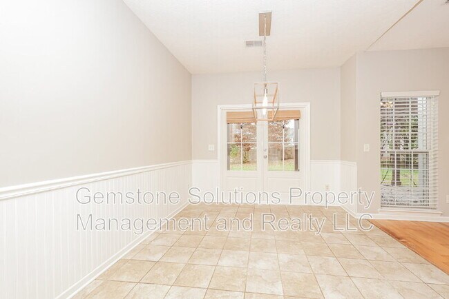 Building Photo - 1006 Prince St