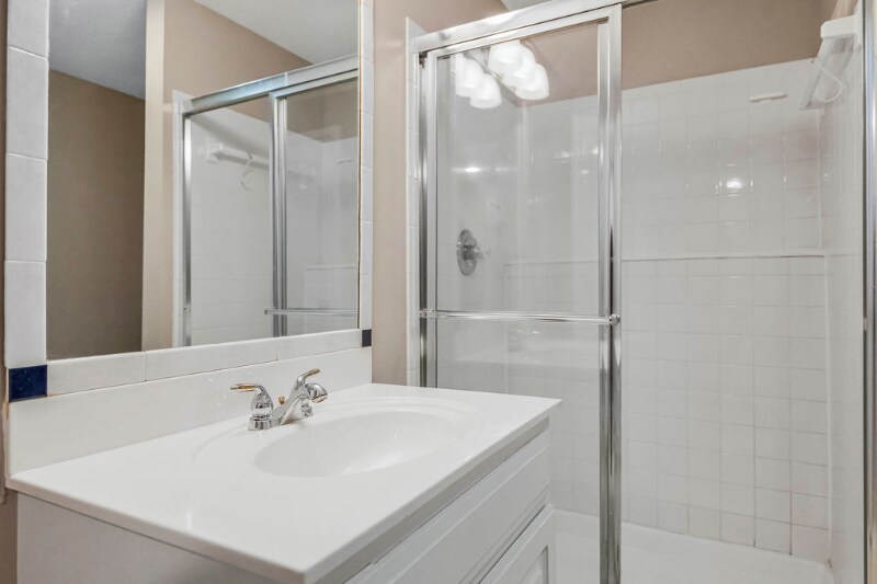 Building Photo - 5933 W 153rd St