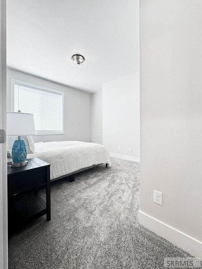 Building Photo - COMPLETELY FURNISHED HOME FOR RENT IN SUGA...
