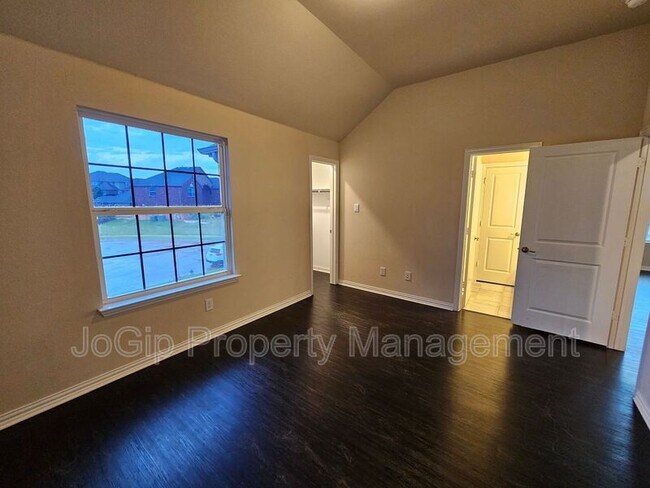 Building Photo - 4318 Egret Ct