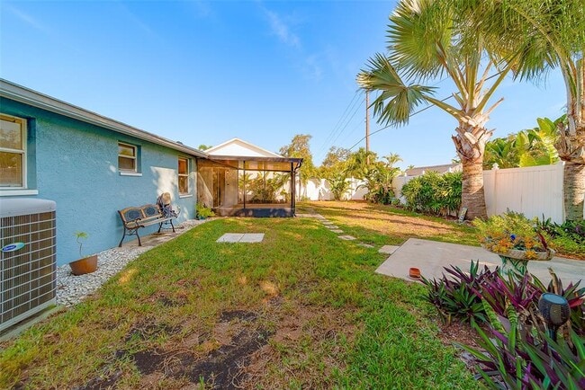 Building Photo - 10451 119th St