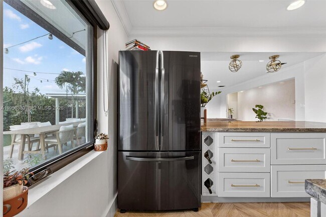 Building Photo - 13441 SW 74th St