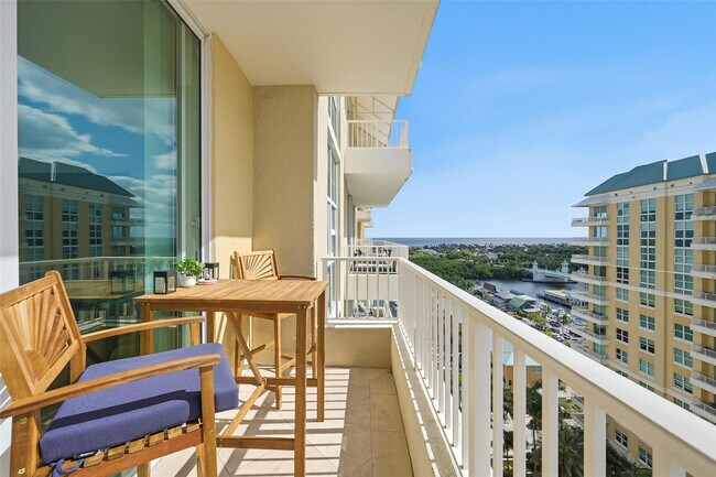 Building Photo - 700 E Boynton Beach Blvd