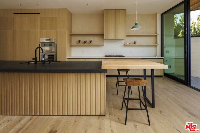 Building Photo - 3755 Camino de la Cumbre