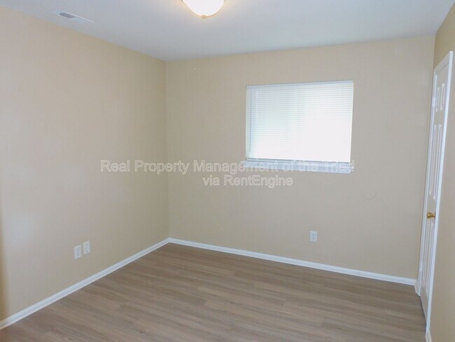 Building Photo - 4302 Parker St