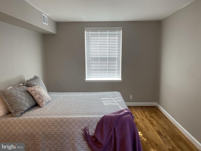 Building Photo - 4817 31st St S