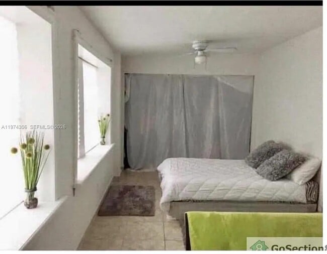 Building Photo - 2402 NW 42nd St