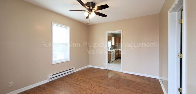 Building Photo - 839 N Broadway St