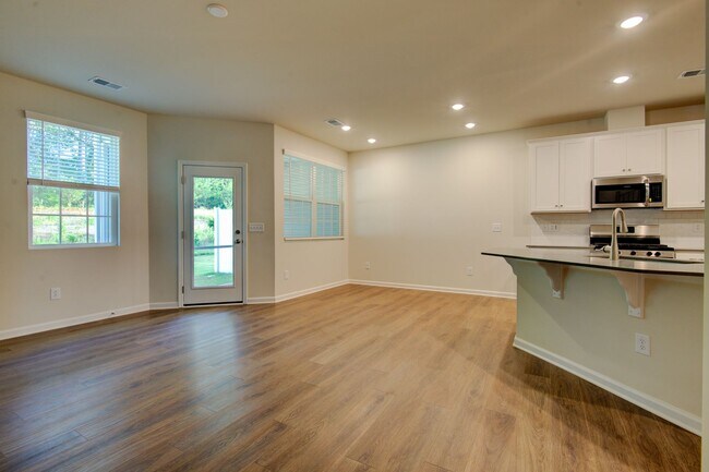 Building Photo - 14061 Castle Nook Dr