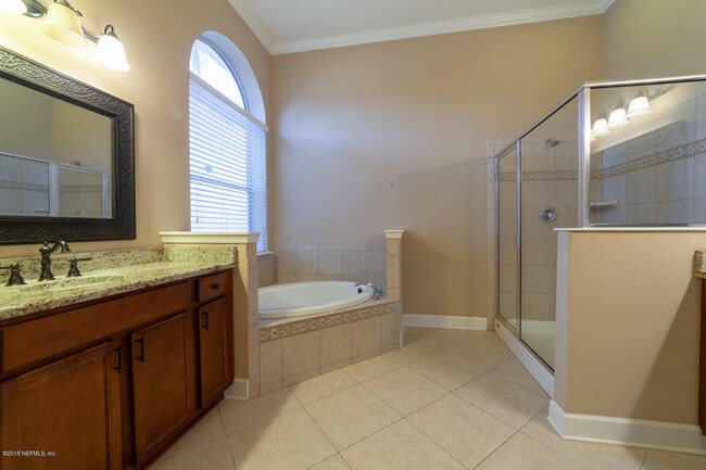 Building Photo - 732 Castledale Ct